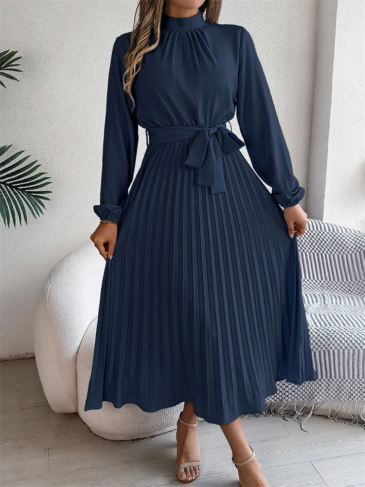 Katrina | Elegant Lang Kjole med Tidløst Design