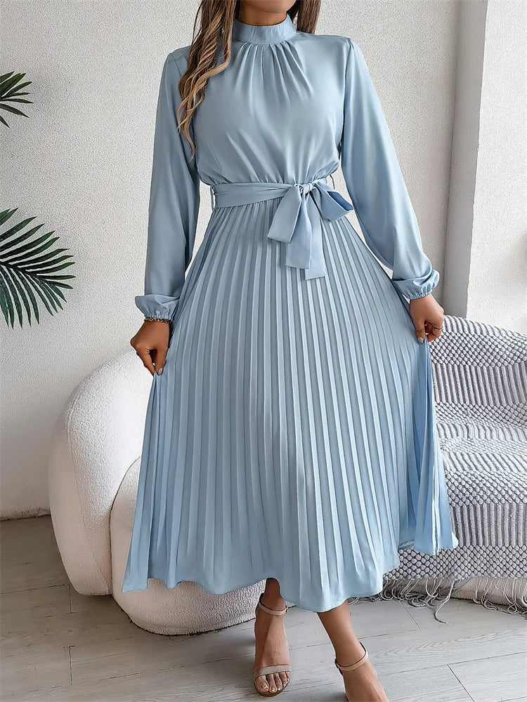 Katrina | Elegant Lang Kjole med Tidløst Design