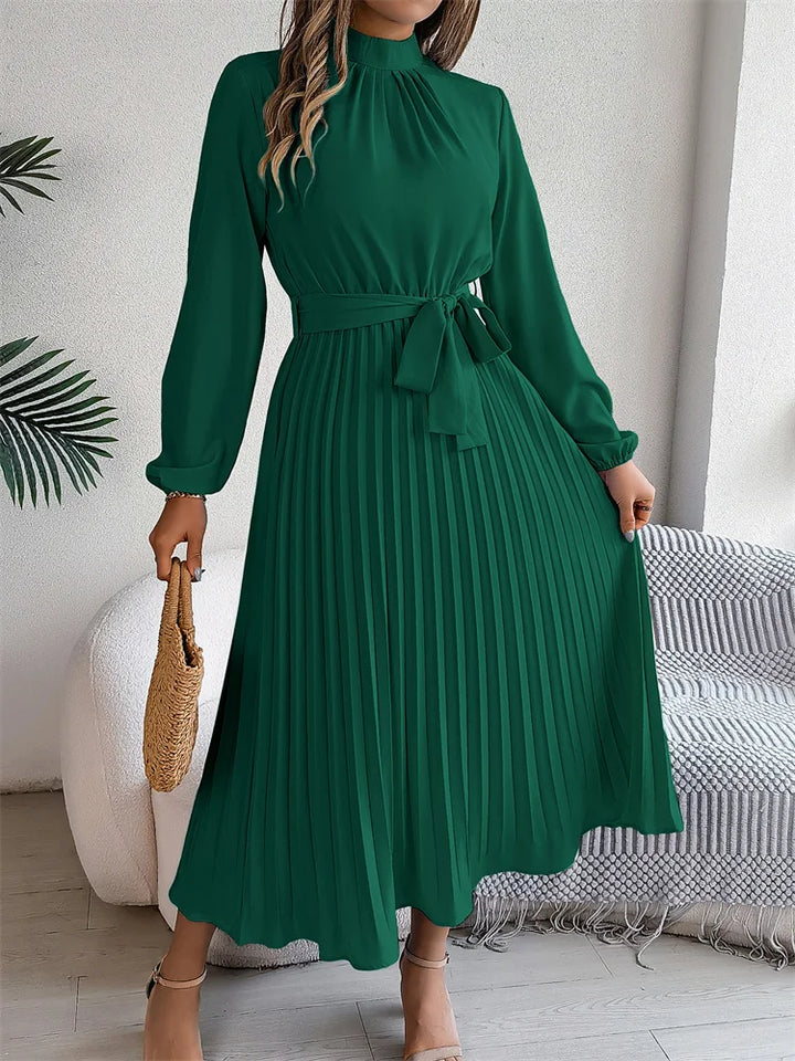 Katrina | Elegant Lang Kjole med Tidløst Design